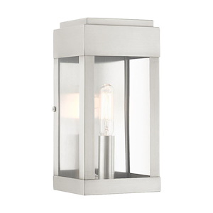 Beecroft Mews - 1 Light Outdoor ADA Wall Lantern in Modern Style - 4.5 Inches wide by 9 Inches high