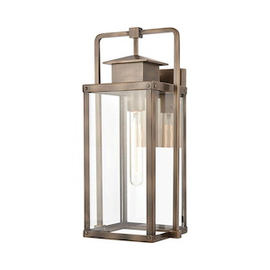 Wellington Drift - 1 Light Outdoor Wall Sconce in Transitional Style - 17 Inches tall and 8 inches wide