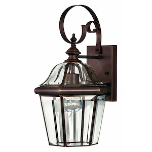 West View Strand - Brass Outdoor Lantern Fixture in Traditional Style - 8 Inches Wide by 15.5 Inches High - 1252563