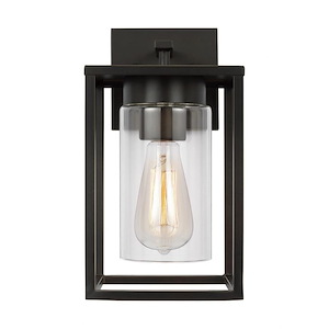 Vado-1 Light Small Outdoor Wall Lantern In Transitional Style-12 Inch Tall and 6.38 Inch Wide