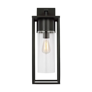 Vado-1 Light Extra Large Outdoor Wall Lantern In Transitional Style-23 Inch Tall and 8 Inch Wide
