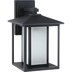 Hunnington-100W One Light Outdoor Wall Lantern in Contemporary Style-9 Inch wide by 14 Inch high - 561422