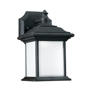 Sea Gull Lighting-Wynfield-100W One Light Outdoor Wall Lantern in Traditional Style-6 Inch wide by 9.75 Inch high