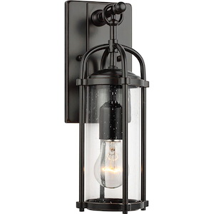 Dakota-Outdoor Wall Lantern Stainless Steel Approved for Wet Locations in Transitional Style-6.13 Inch Wide by 16.88 Inch High - 1276684