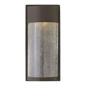Shelter - 11.5W LED Small Outdoor Wall Lantern in Transitional and Modern Style - 6 Inches Wide by 13 Inches High