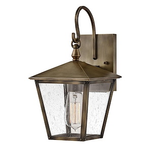 Huntersfield - 1 Light Small Outdoor Wall Lantern in Traditional Style - 7 Inches Wide by 13.75 Inches High