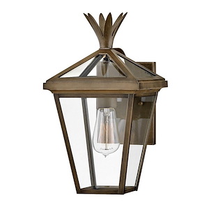 Palma - 1 Light Outdoor Small Wall Mount Lantern In Transitional Style-14.5 Inches Tall and 8 Inches Wide