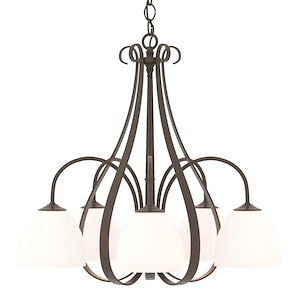 Sweeping Taper - 5 Light Chandelier In Traditional Style-22.5 Inches Tall and 24 Inches Wide