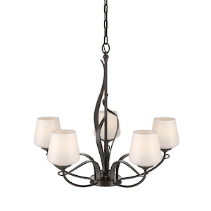 Flora - 5 Light Chandelier In Traditional Style-24.6 Inches Tall and 26.7 Inches Wide