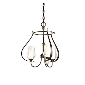 Flora - 3 Light Chandelier In Traditional Style-18.8 Inches Tall and 19.4 Inches Wide