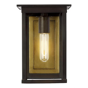 Generation Lighting-Freeport By Chapman &amp; Myers-1 Light Small Outdoor Wall Lantern In Moden Style-7 Inch Wide By 10.25 Inch Tall