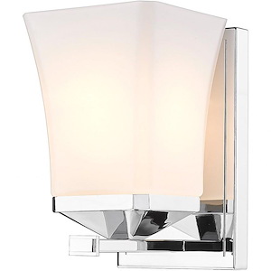 Darcy - 1 Light Wall Sconce In Traditional Style-7.75 Inches Tall and 5 Inches Wide